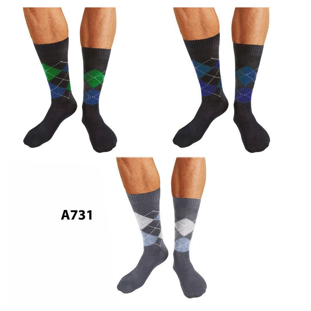 12 PAAR HERRENSOCKEN AUS BAUMWOLLE MIT FARBIGEN RAUTEN AM HALBEN BEIN